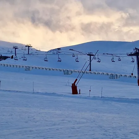 5 Pers Plein Sud Au Pied Des Pistes Front De Neige Arette Gr10